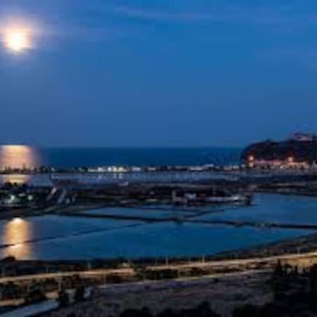 Апартаменты Cagliari On The Park .Mare E Storia! Экстерьер фото