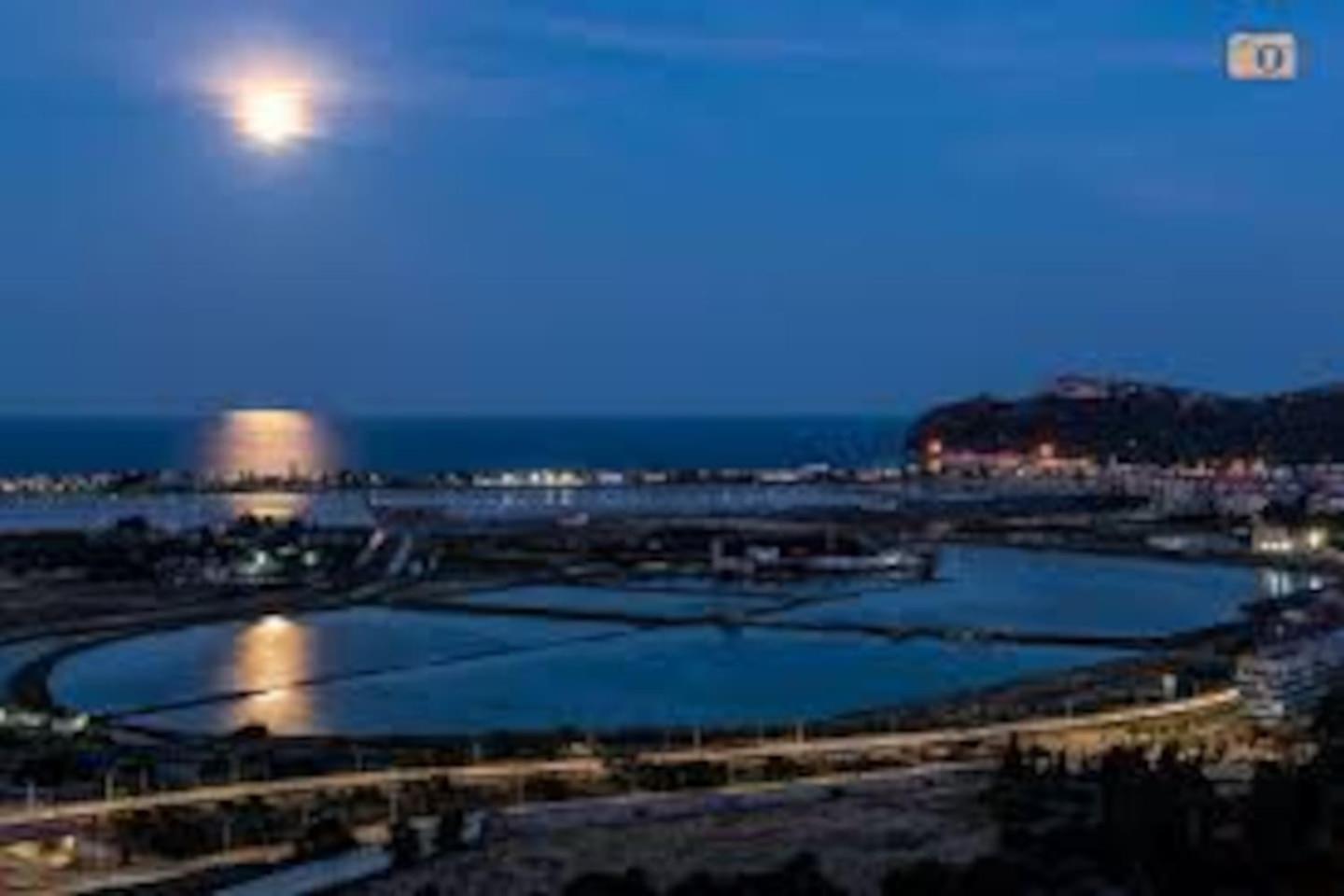 Апартаменты Cagliari On The Park .Mare E Storia! Экстерьер фото